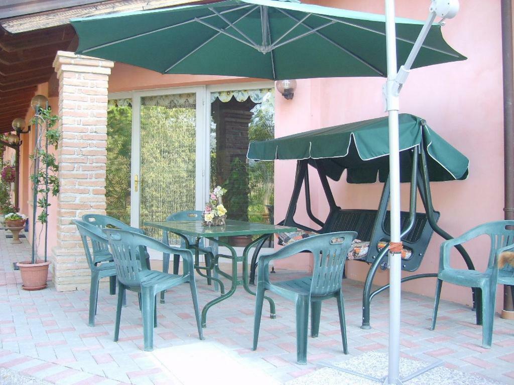 B&B Il Boschetto Calestano Luaran gambar